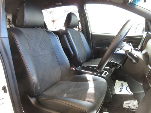 TOYOTA ESTIMA 2016 Image 31