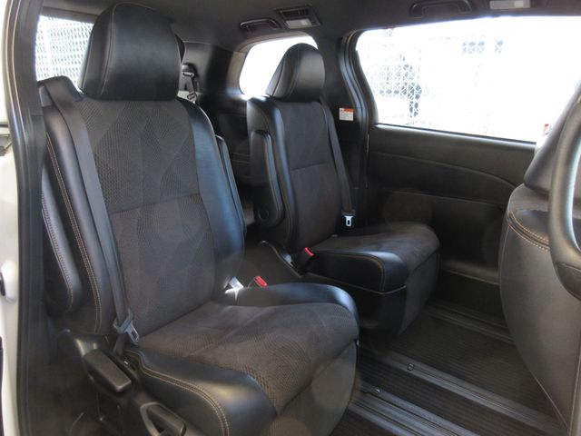 TOYOTA ESTIMA 2016 Image 31