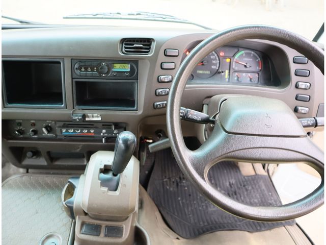 MITSUBISHI ROSA 2016 Image 31