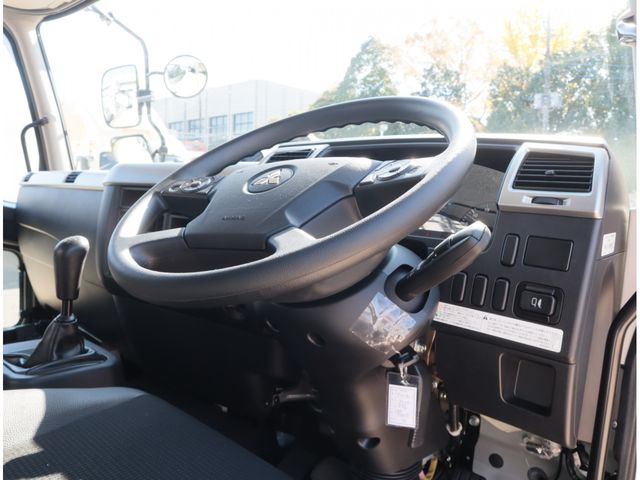 MITSUBISHI FUSOU FIGHTER 2023 Image 31