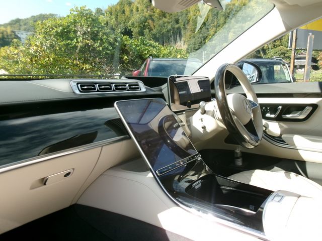 MERCEDES BENZ S CLAS 2023 Image 31