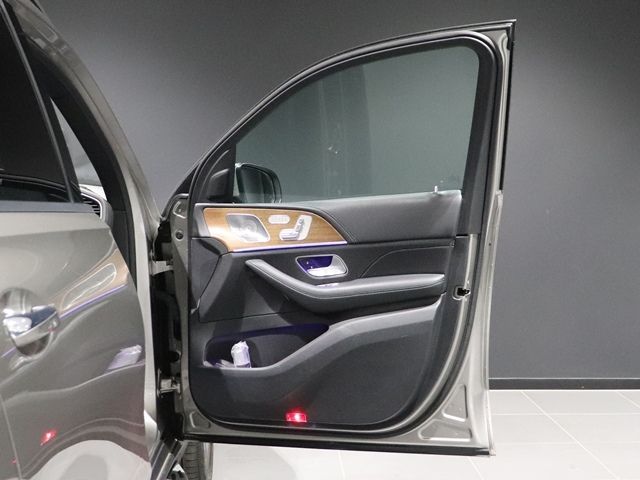 MERCEDES BENZ GLS CL 2021 Image 31