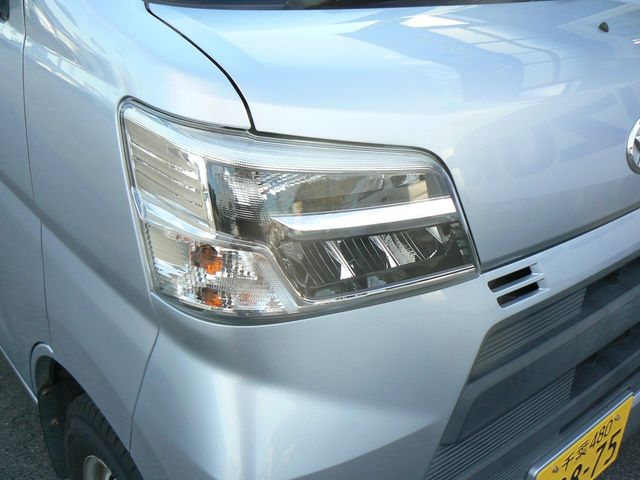 DAIHATSU HIJET CARGO 2018 Image 31