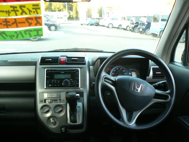 HONDA ZEST SPARK 2011 Image 31