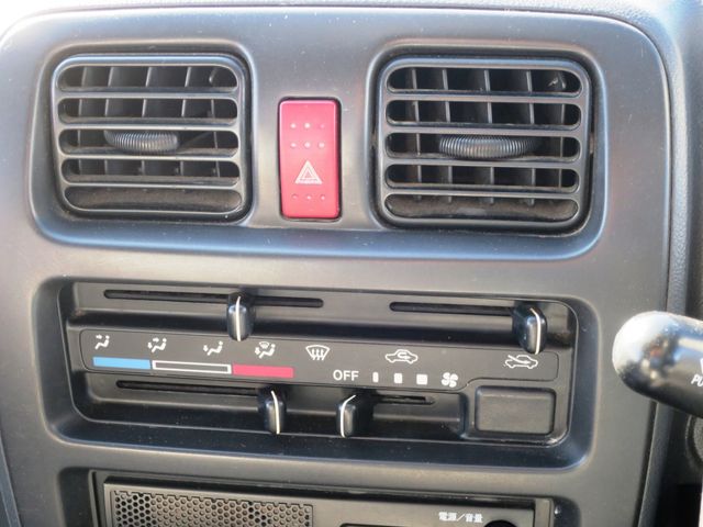 SUZUKI CARRY TRUCK 4WD 2010 Image 31