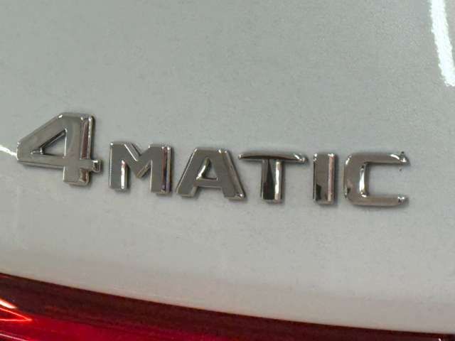 MERCEDES BENZ GLB 2023 Image 31