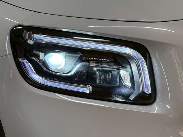 MERCEDES BENZ GLB 2023 Image 31