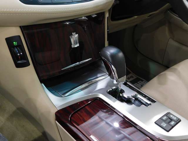 TOYOTA CROWN SEDAN 2012 Image 31