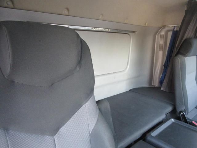 HINO PROFIA 2015 Image 31