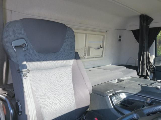 MITSUBISHI FUSOU SUPER GREAT 2018 Image 31