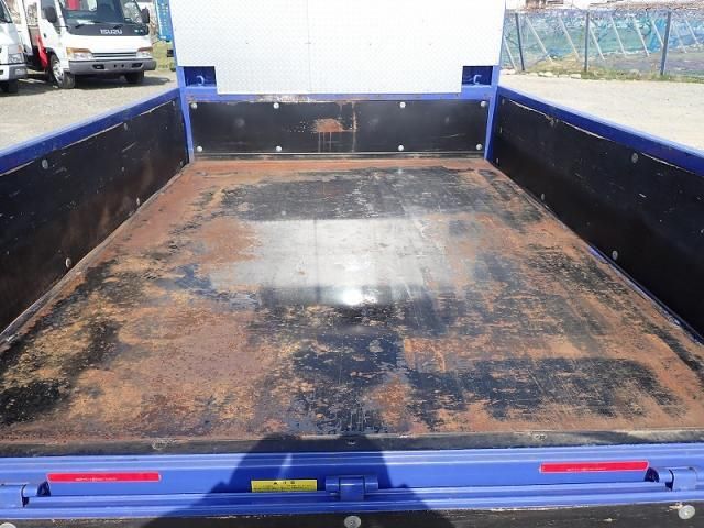 MITSUBISHI CANTER 2018 Image 31