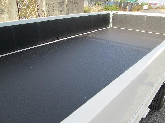 HINO DUTRO 2025 Image 31