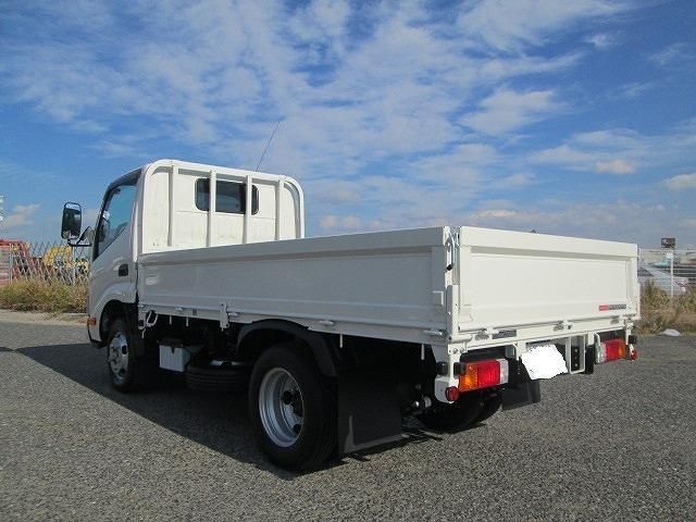 HINO DUTRO 2025 Image 31