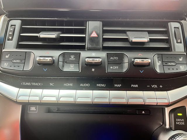 TOYOTA LANDCRUISER WAGON 2023 Image 31