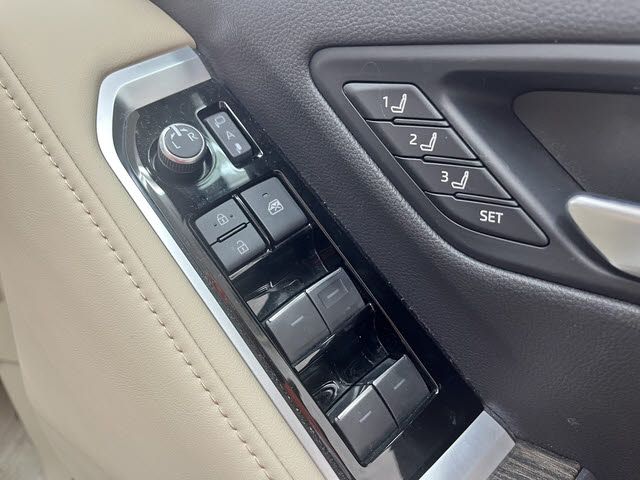 TOYOTA LANDCRUISER WAGON 2023 Image 31