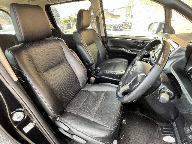 TOYOTA ESQUIRE 2015 Image 31