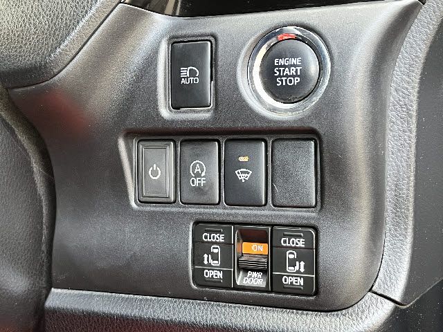 TOYOTA ESQUIRE 2015 Image 31