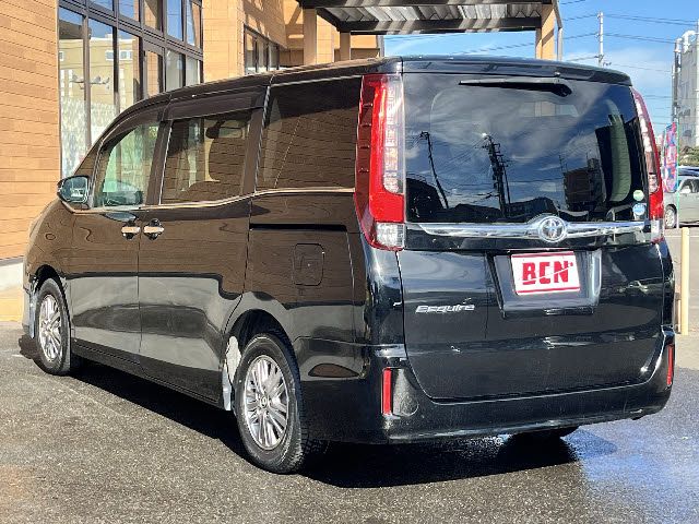 TOYOTA ESQUIRE 2015 Image 31