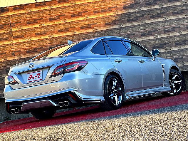 TOYOTA CROWN SEDAN HYBRID 2019 Image 31