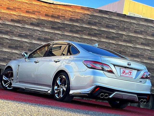 TOYOTA CROWN SEDAN HYBRID 2019 Image 31