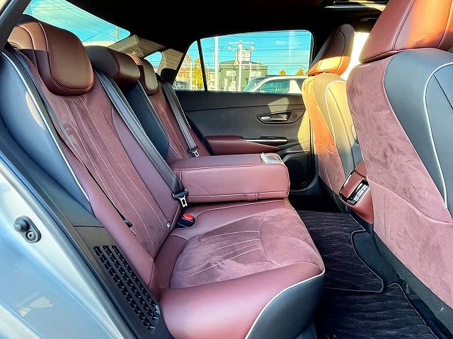 TOYOTA CROWN SEDAN HYBRID 2019 Image 31