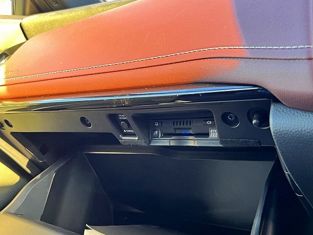 TOYOTA CROWN SEDAN HYBRID 2019 Image 31