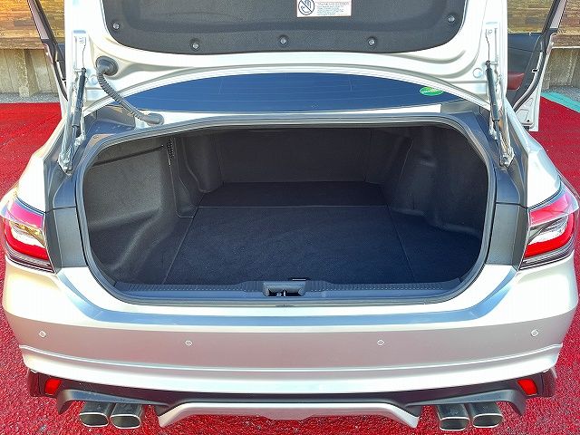 TOYOTA CROWN SEDAN HYBRID 2019 Image 31