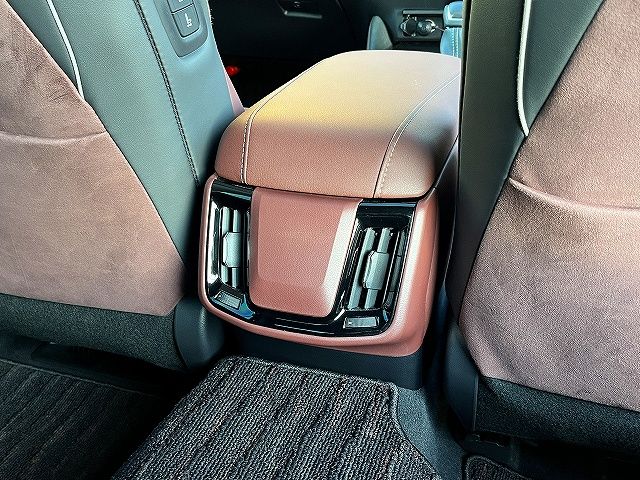 TOYOTA CROWN SEDAN HYBRID 2019 Image 31