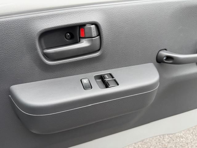 MITSUBISHI MINICAB TRUCK 2024 Image 31