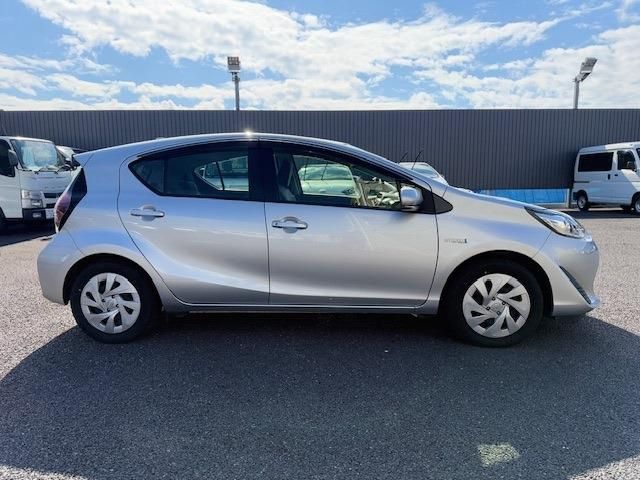 TOYOTA AQUA 2019 Image 31