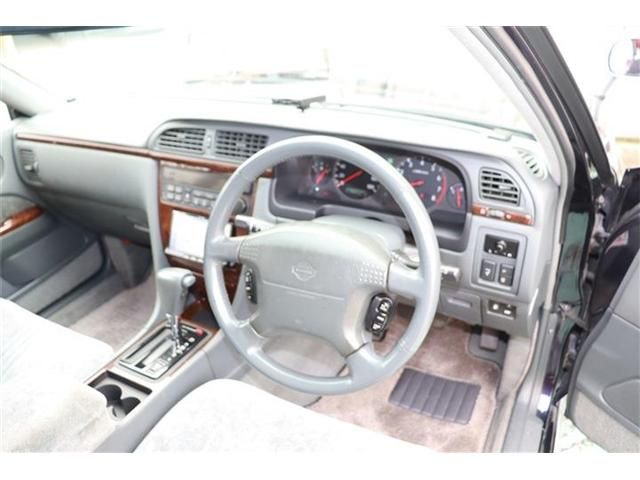 NISSAN CEDRIC SEDAN 2000 Image 31