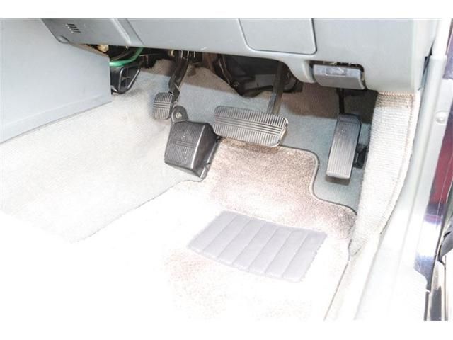 NISSAN CEDRIC SEDAN 2000 Image 31