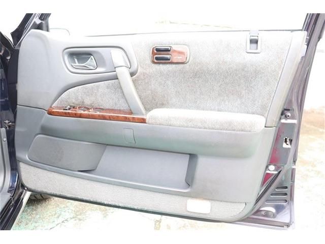 NISSAN CEDRIC SEDAN 2000 Image 31