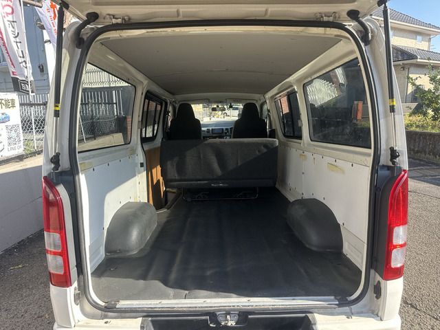 TOYOTA HIACE VAN 2WD 2013 Image 31