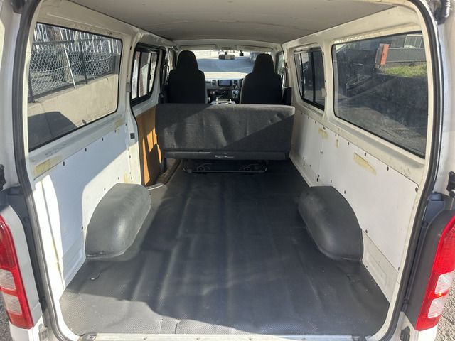 TOYOTA HIACE VAN 2WD 2013 Image 31