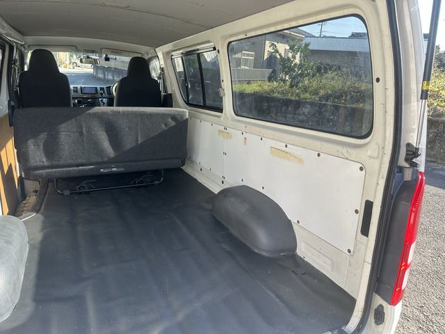 TOYOTA HIACE VAN 2WD 2013 Image 31