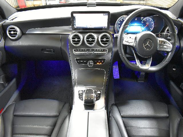 MERCEDES BENZ C CLAS 2019 Image 31