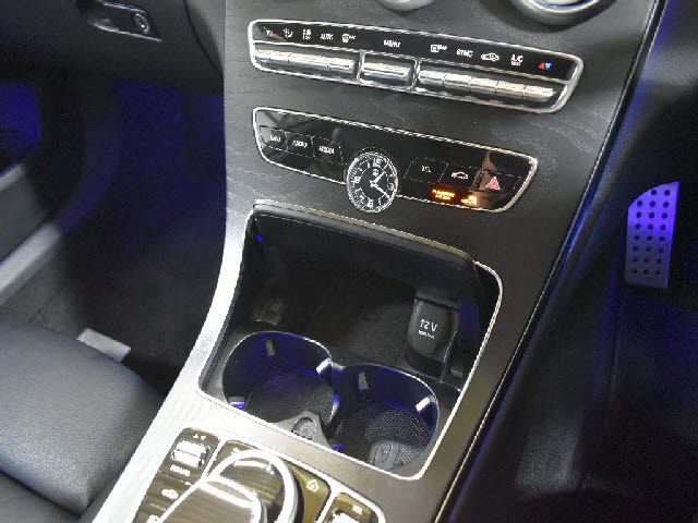 MERCEDES BENZ C CLAS 2019 Image 31