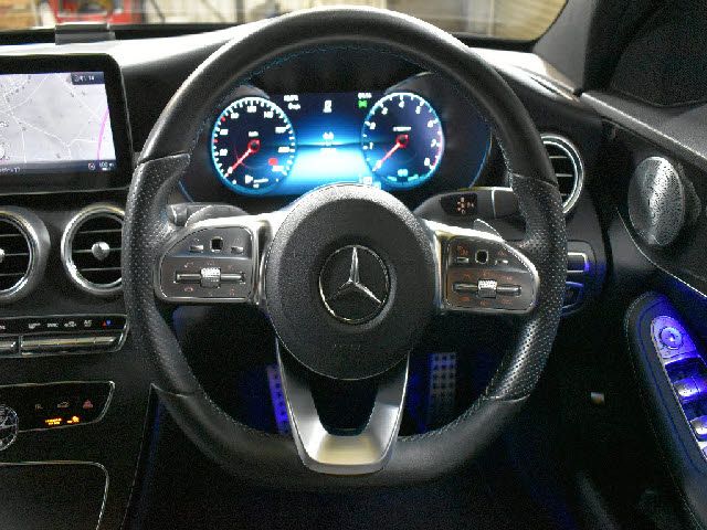 MERCEDES BENZ C CLAS 2019 Image 31