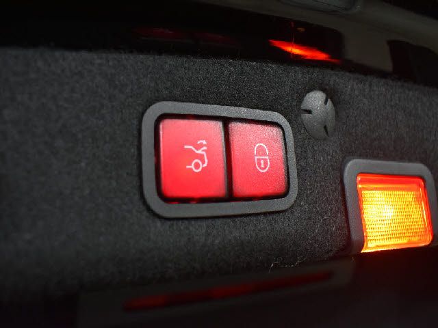 MERCEDES BENZ C CLAS 2019 Image 31