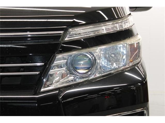 TOYOTA VOXY 2015 Image 31