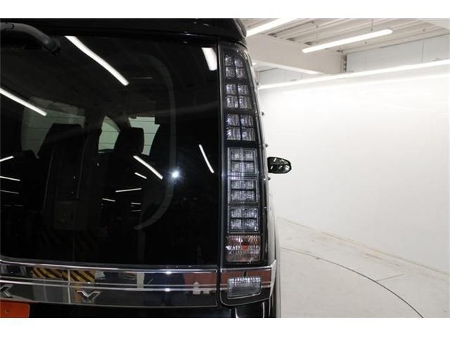 TOYOTA VOXY 2015 Image 31