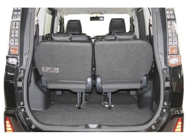 TOYOTA VOXY 2015 Image 31