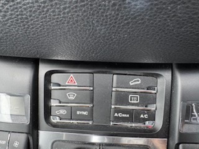 PORSCHE MACAN 2016 Image 31