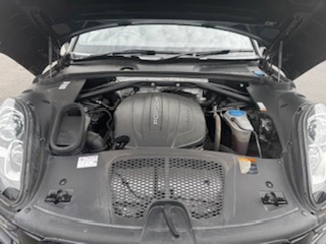 PORSCHE MACAN 2016 Image 31
