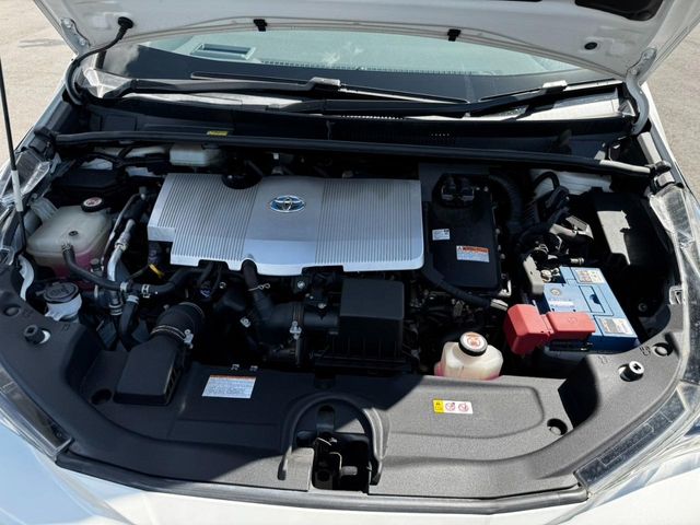 TOYOTA PRIUS 2017 Image 31