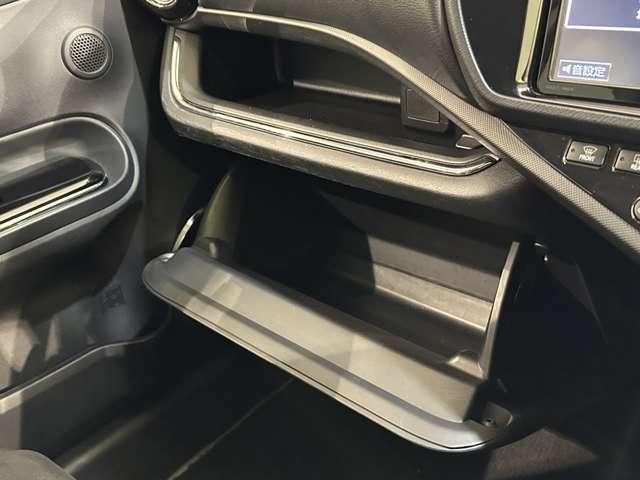 TOYOTA AQUA 2014 Image 31