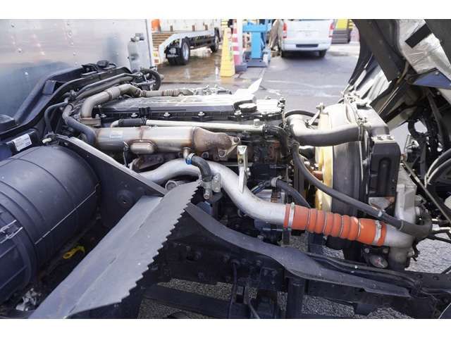 MITSUBISHI FUSOU FIGHTER 2016 Image 31