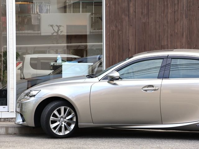 TOYOTA LEXUS IS300H 2013 Image 31