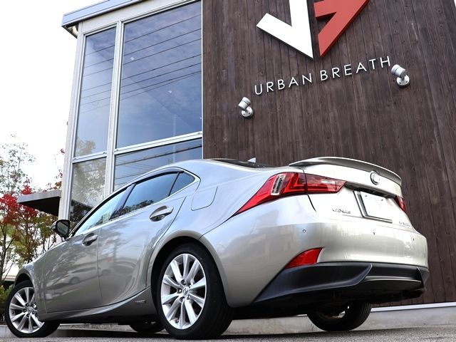 TOYOTA LEXUS IS300H 2013 Image 31